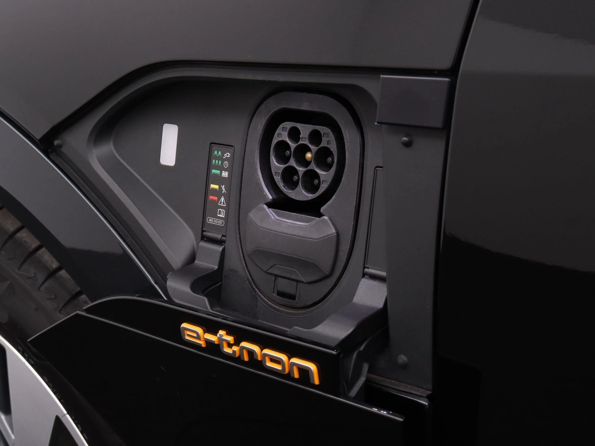 Audi-e-tron-image-9