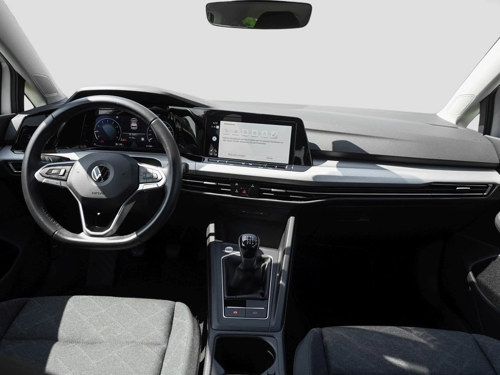Volkswagen-Golf-image-10