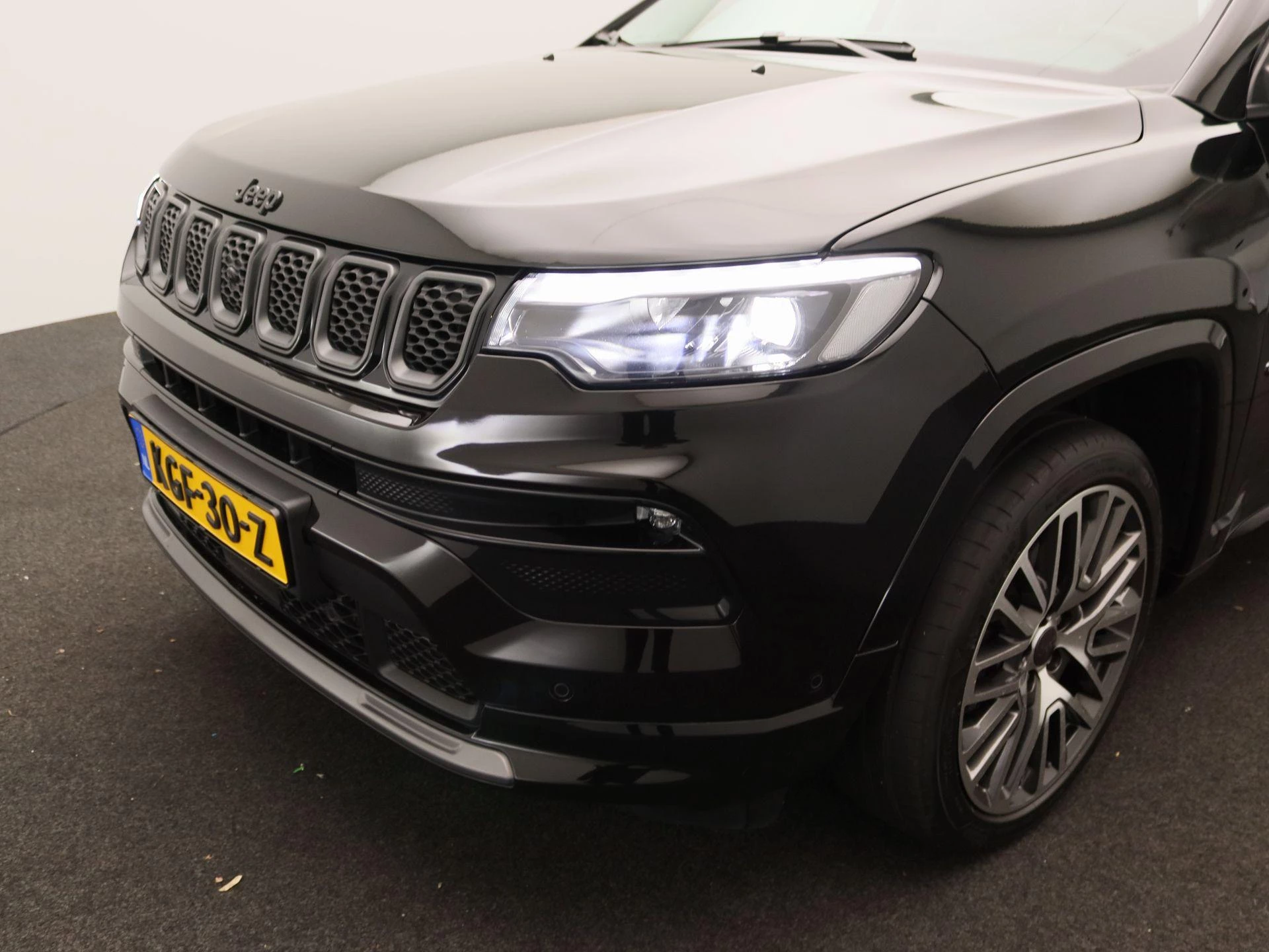Jeep-Compass-image-16