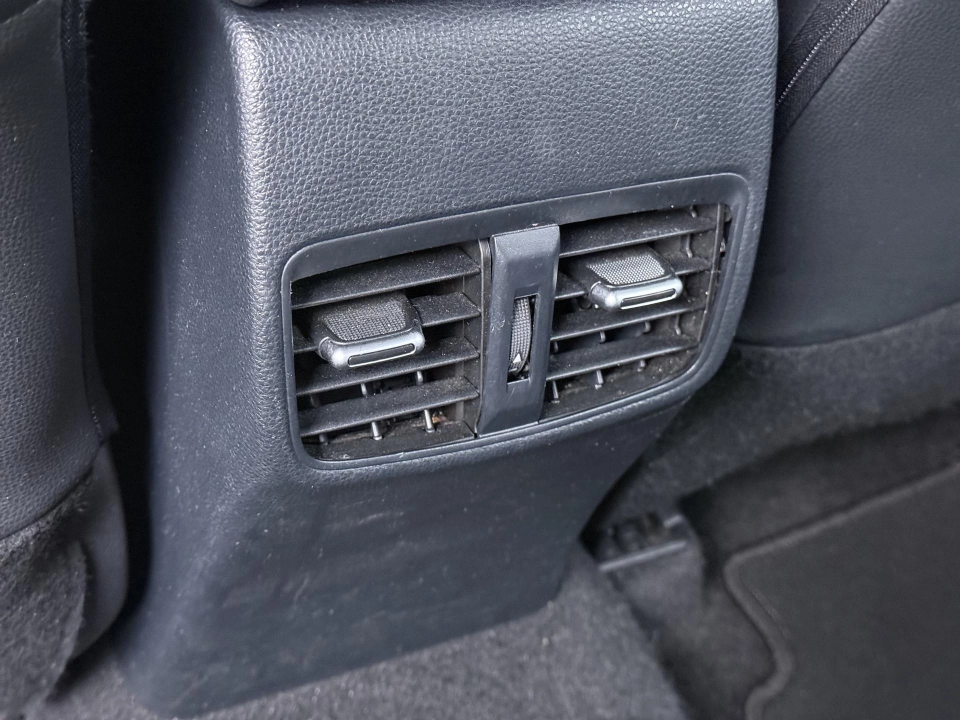 Toyota-Corolla Touring Sports-image-16
