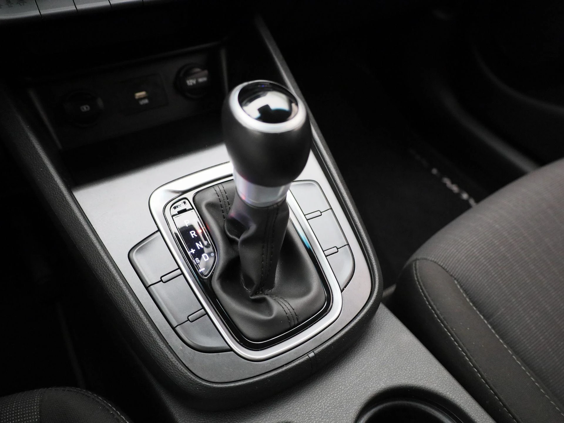 Hyundai-Kona-image-30