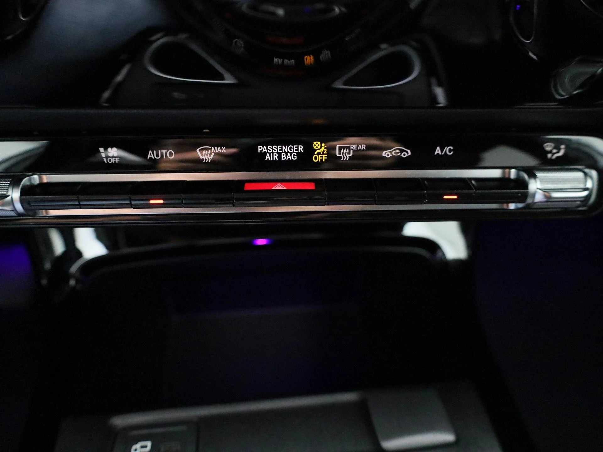 Mercedes-Benz-A-Klasse-image-18