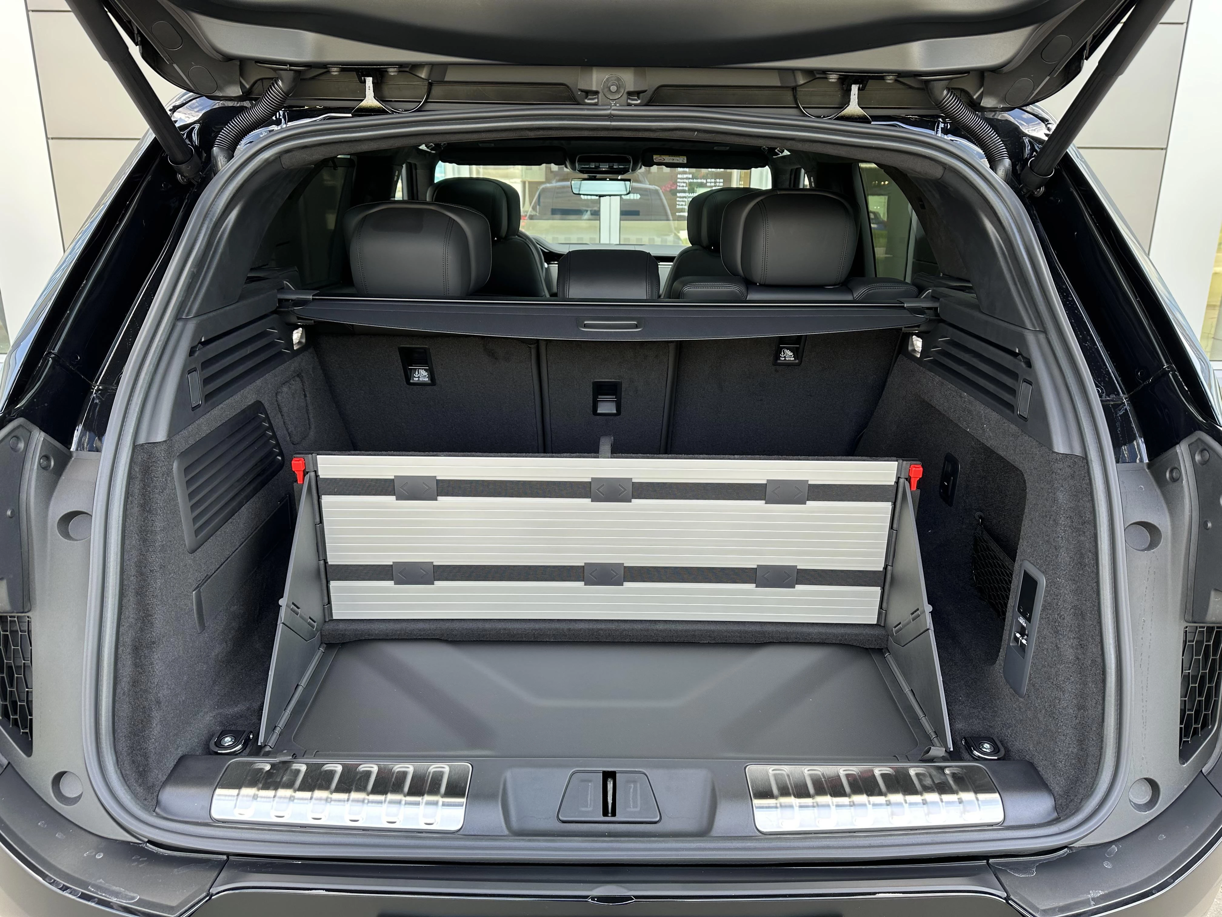 Land Rover-Range Rover Sport-image-27