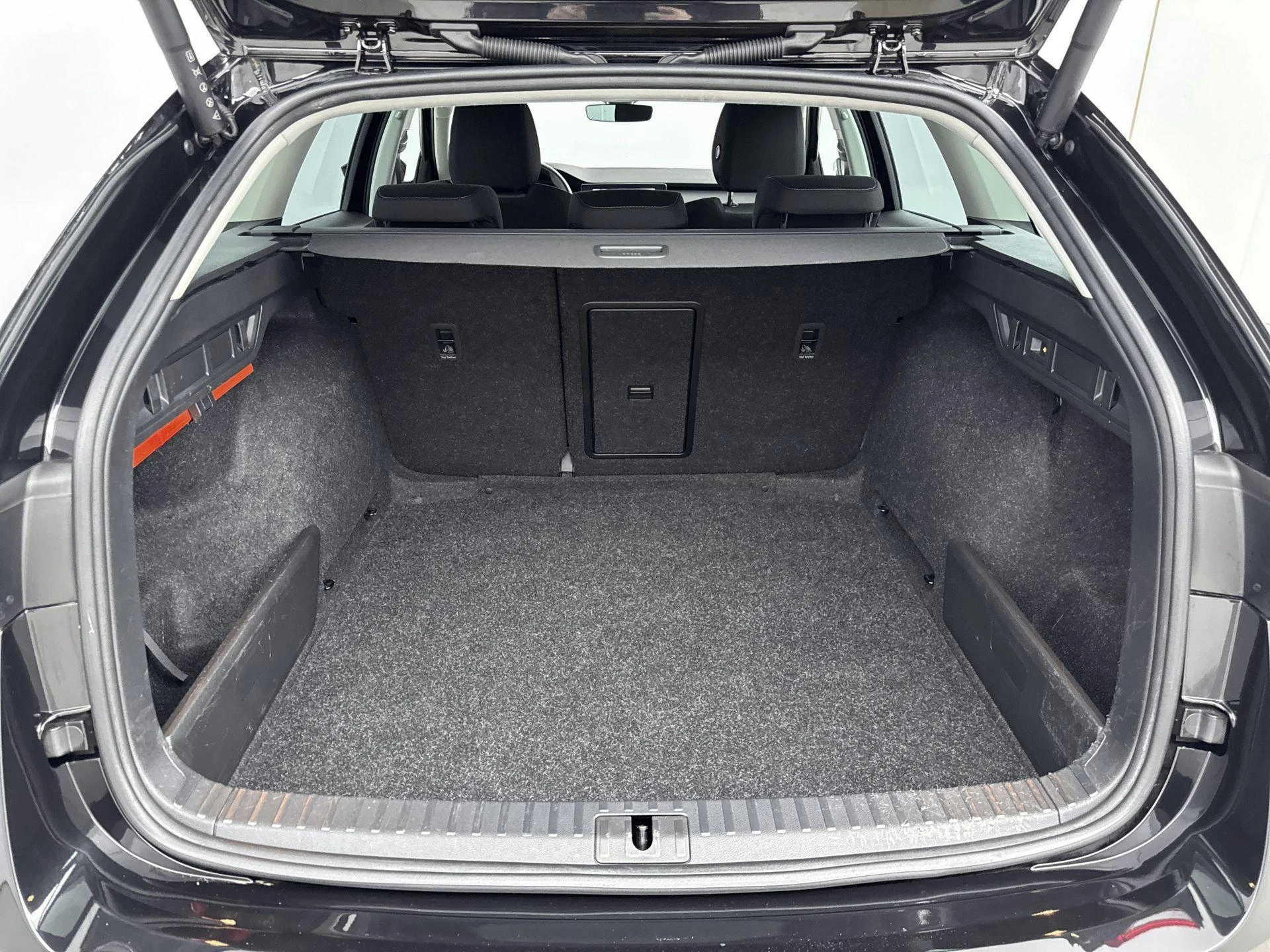 Škoda Octavia Combi 1.0 e-TSI Business Edition