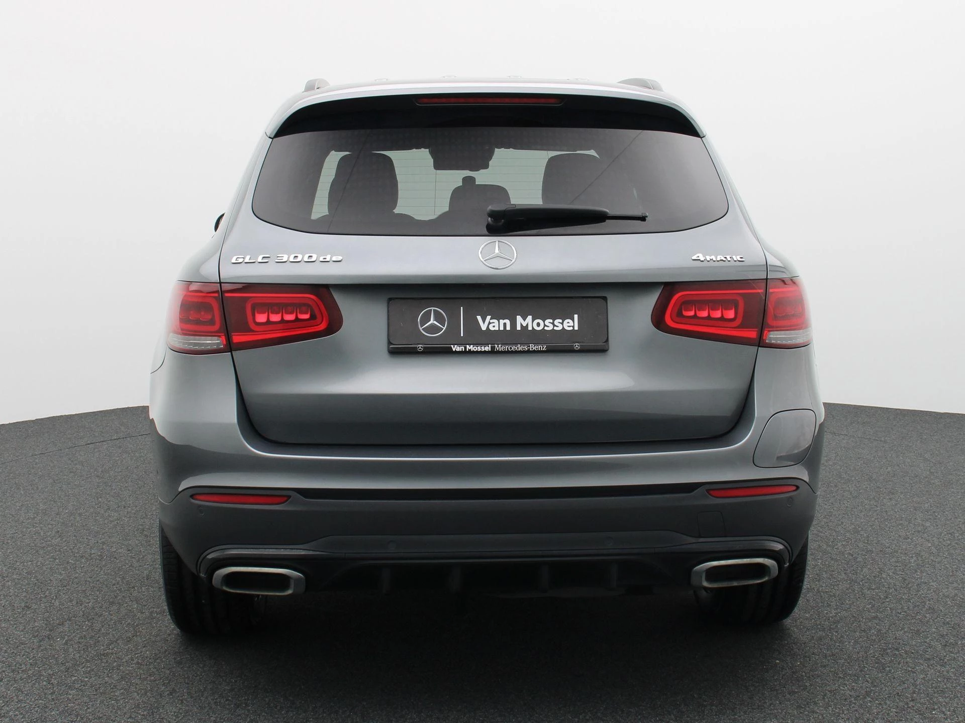 Mercedes-Benz-GLC-image-4