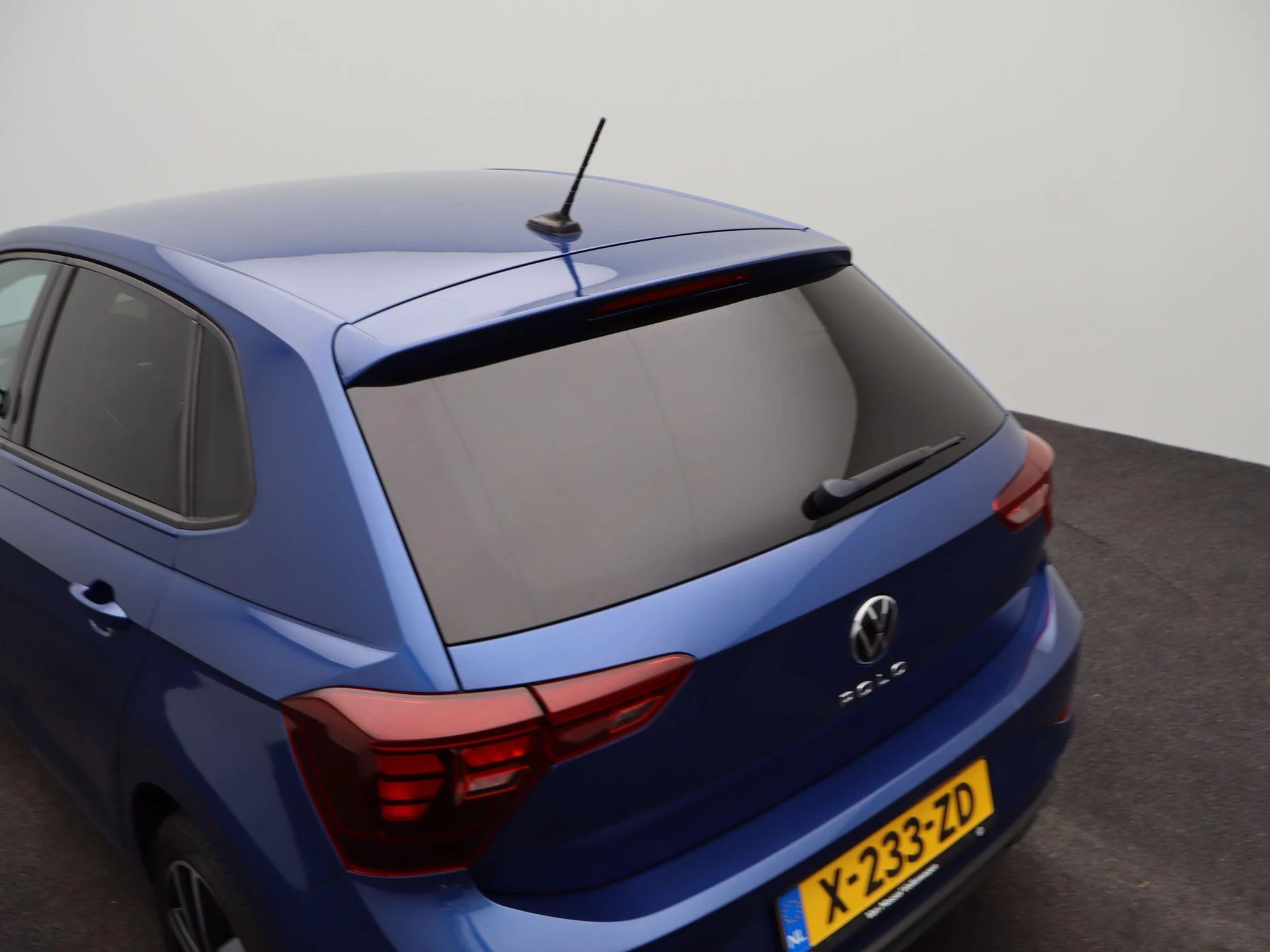 Volkswagen-Polo-image-36