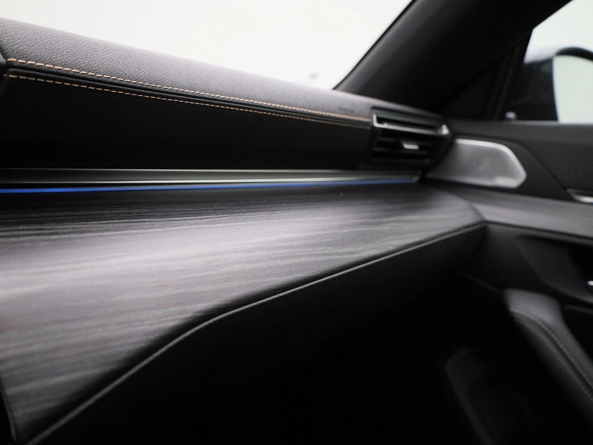 Peugeot-508-image-34