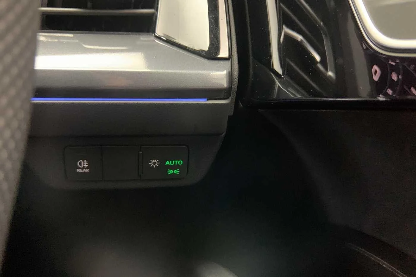 Audi-Q4 Sportback e-tron-image-20