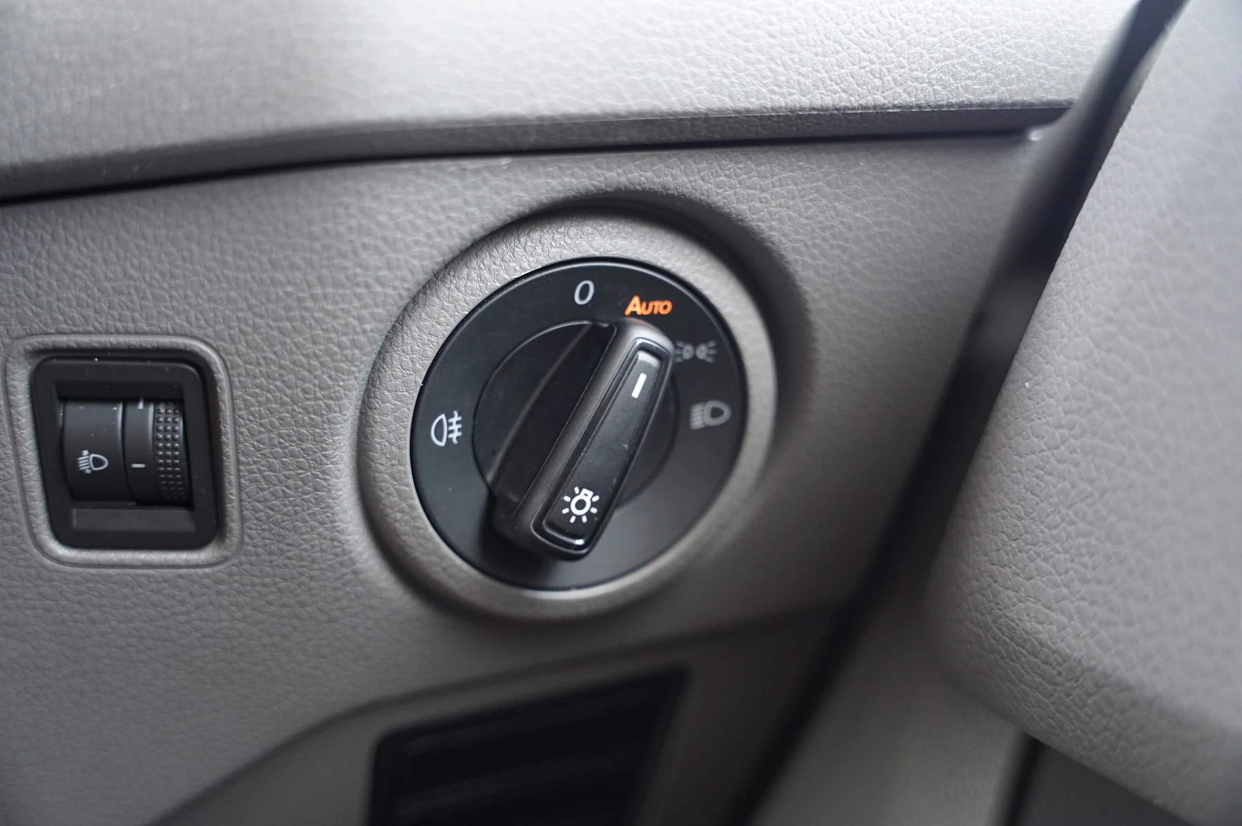 Volkswagen-Crafter-image-16