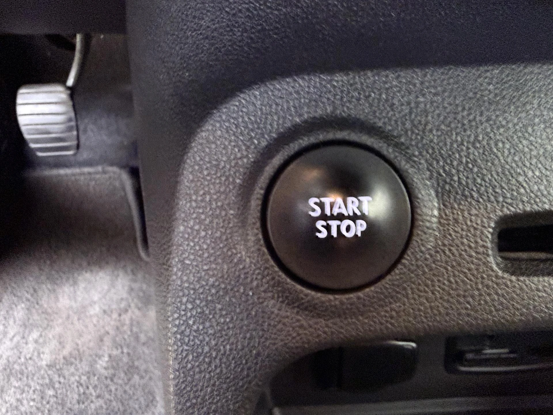 Renault-Captur-image-19