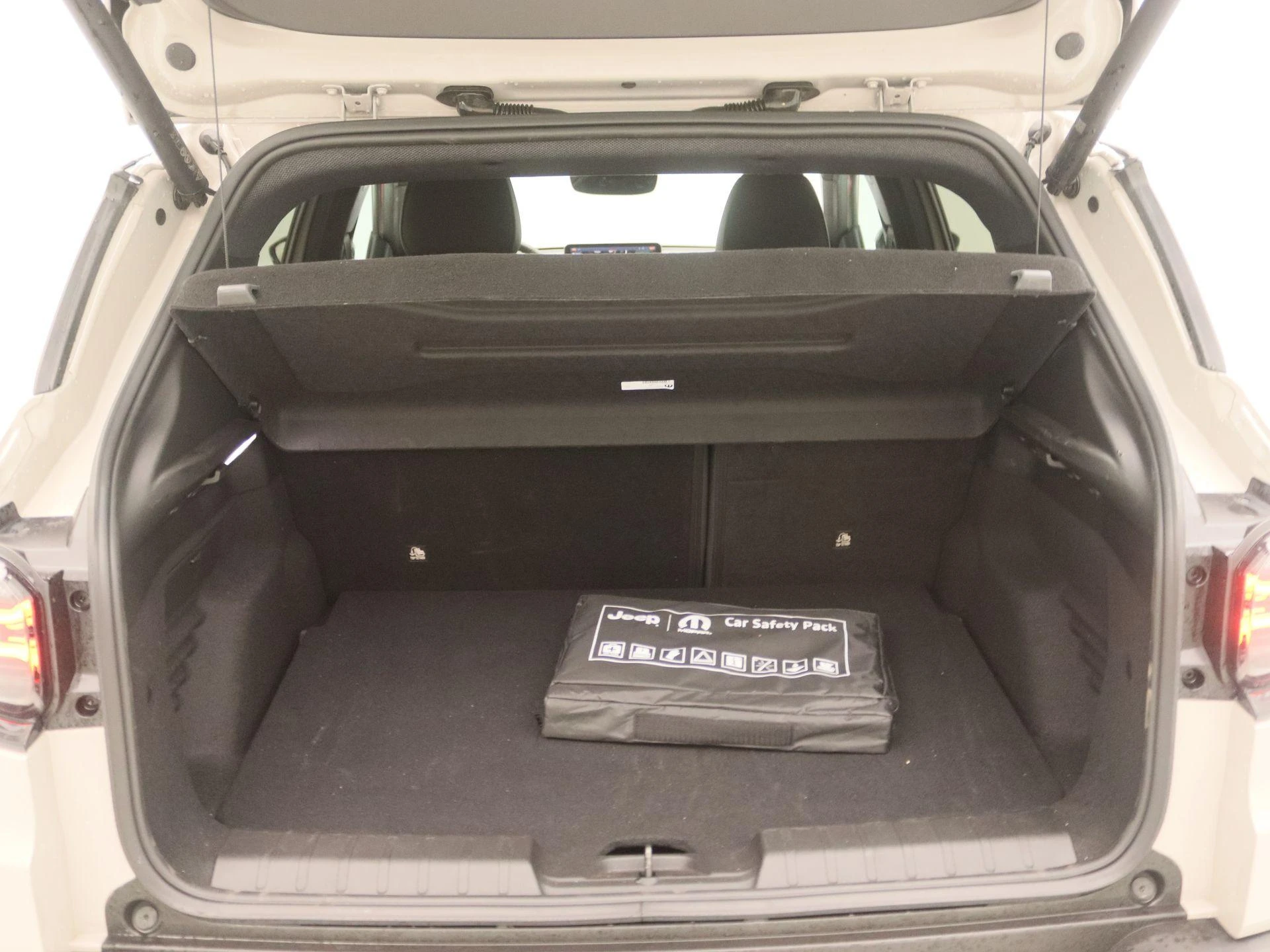 Jeep-Avenger-image-12