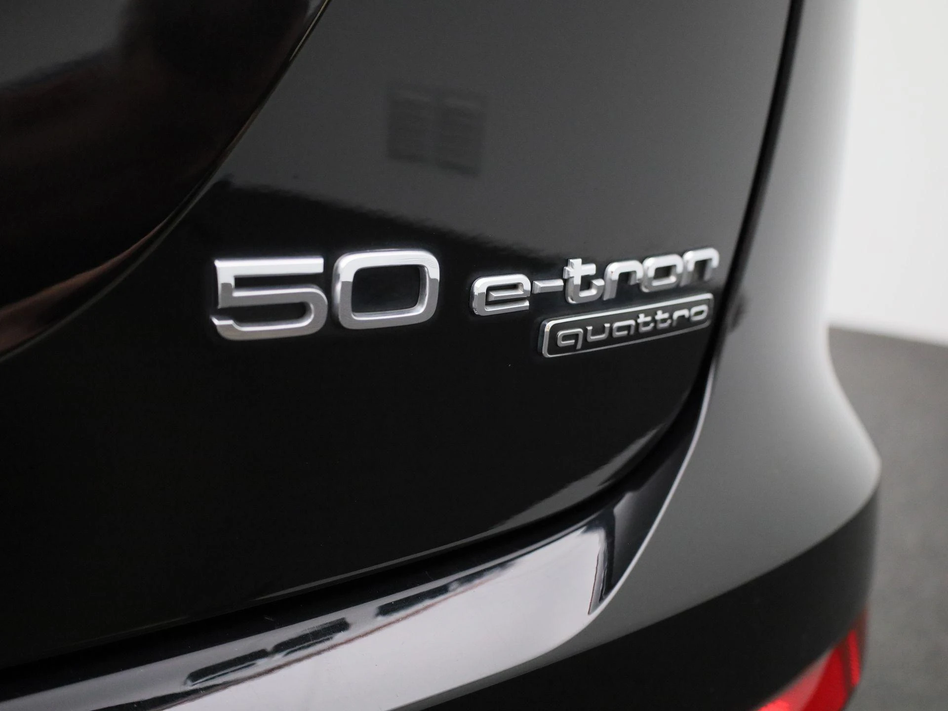 Audi-Q4 Sportback e-tron-image-43