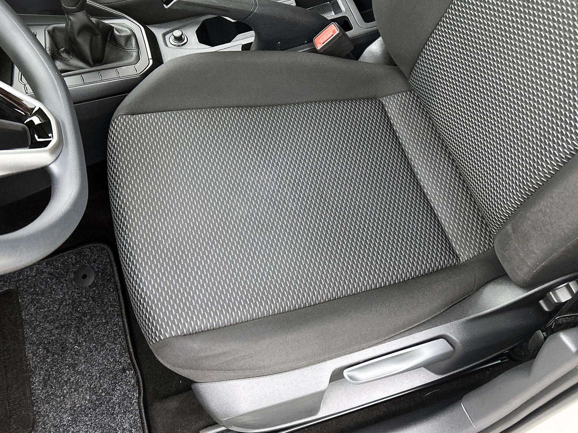 Volkswagen-Polo-image-13
