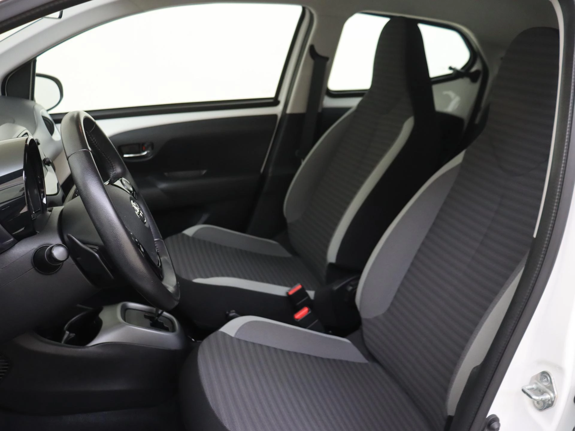 Toyota-Aygo-image-10