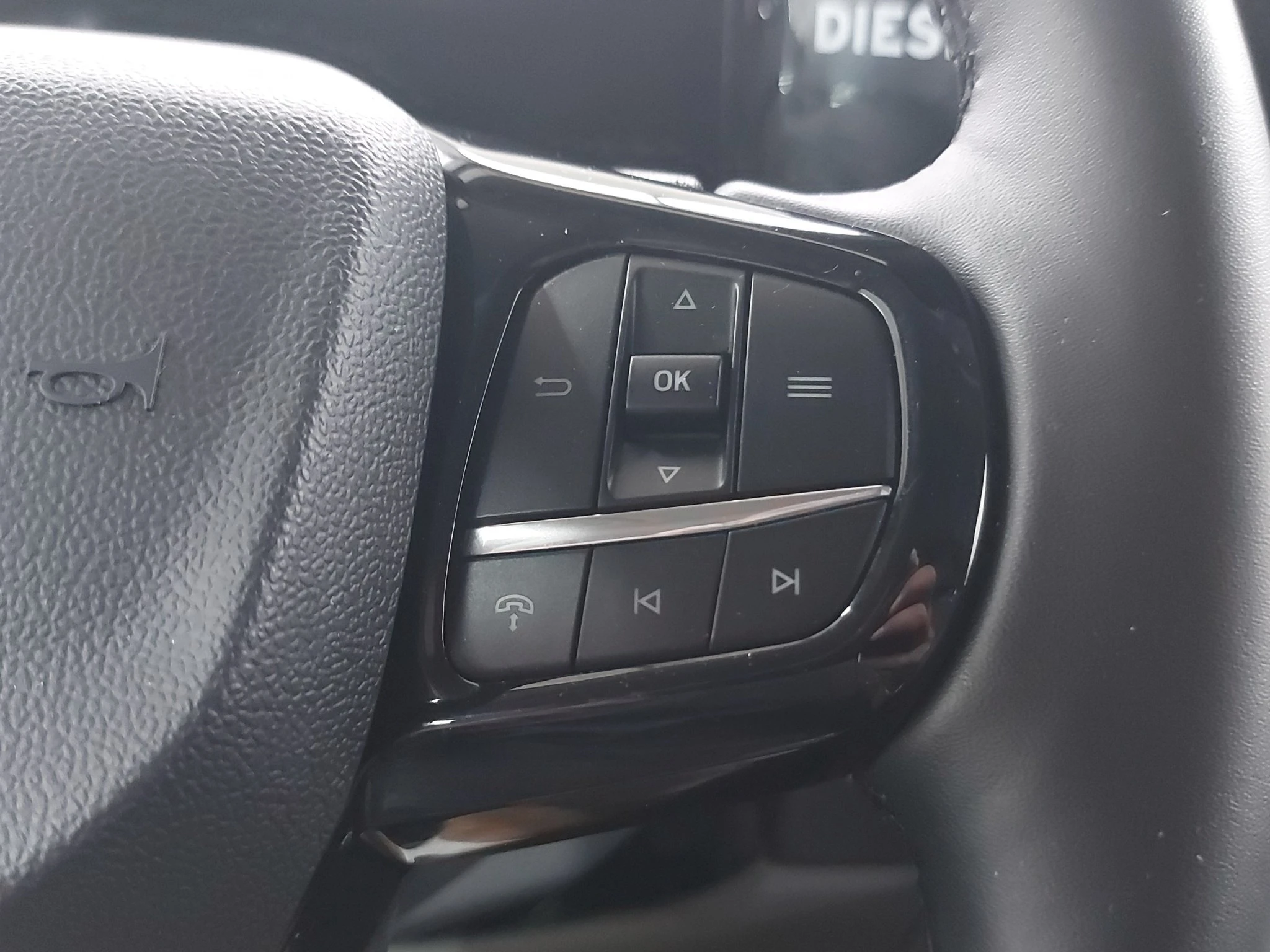 Ford-Tourneo Custom-image-21
