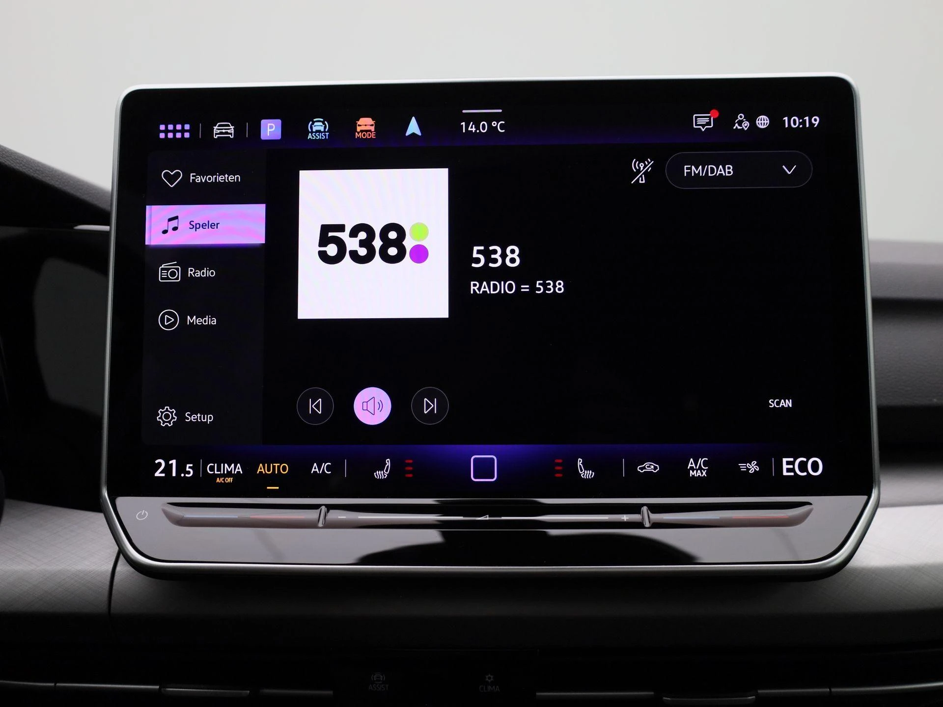 Volkswagen-Golf-image-15