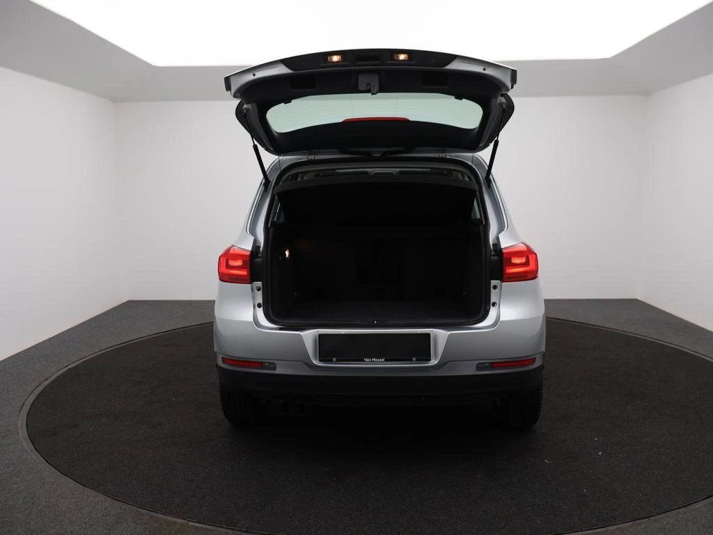 Volkswagen Tiguan Tiguan Trend & Fun 1.4TSI BlueMotion 125PK *PANODAK*PDC*BLTH*DAB RADIO*AIRCO AUTOMATISCH*...*