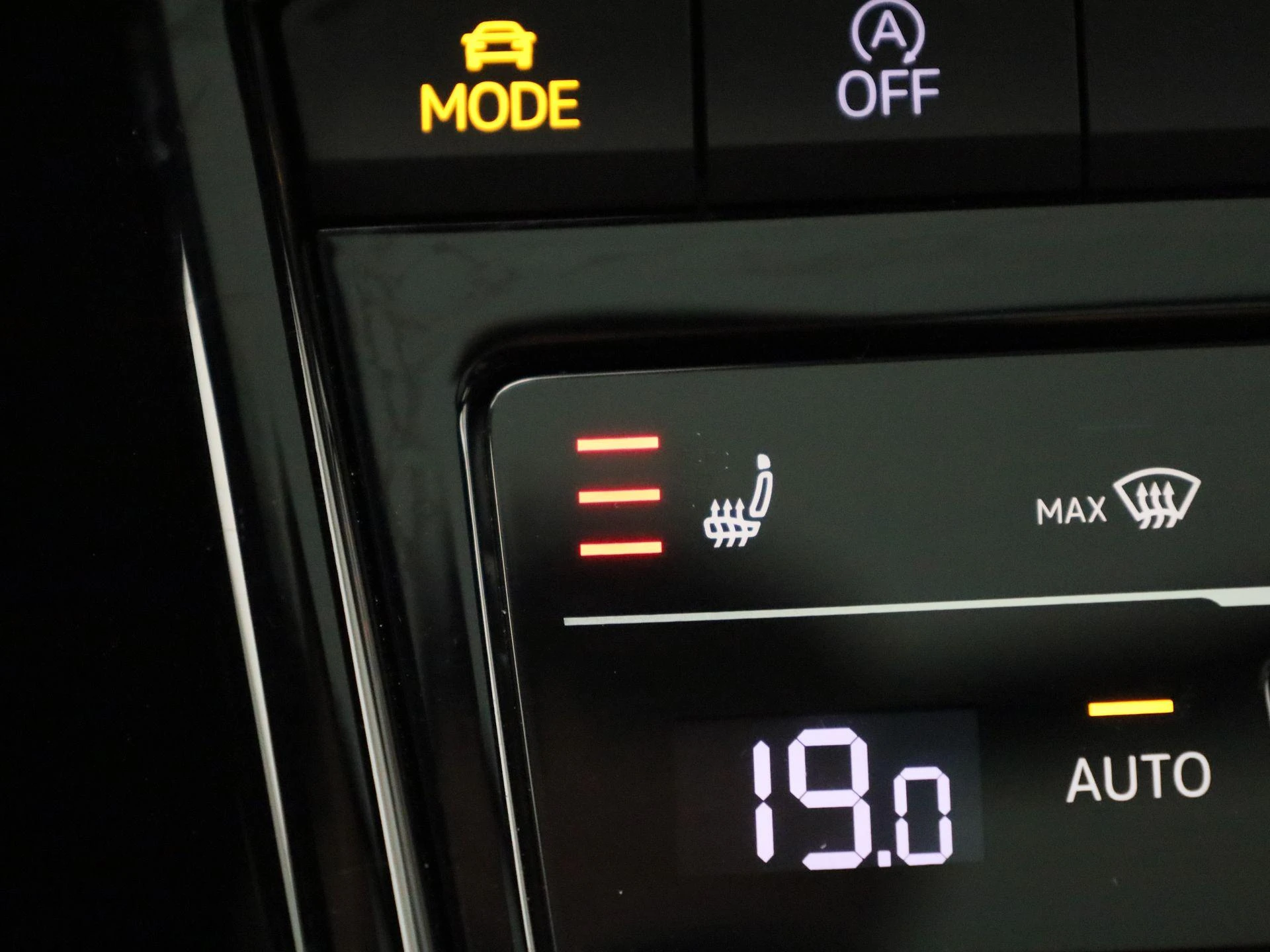 Volkswagen T-Roc 2.0 TDI 110kW Style Business DSG