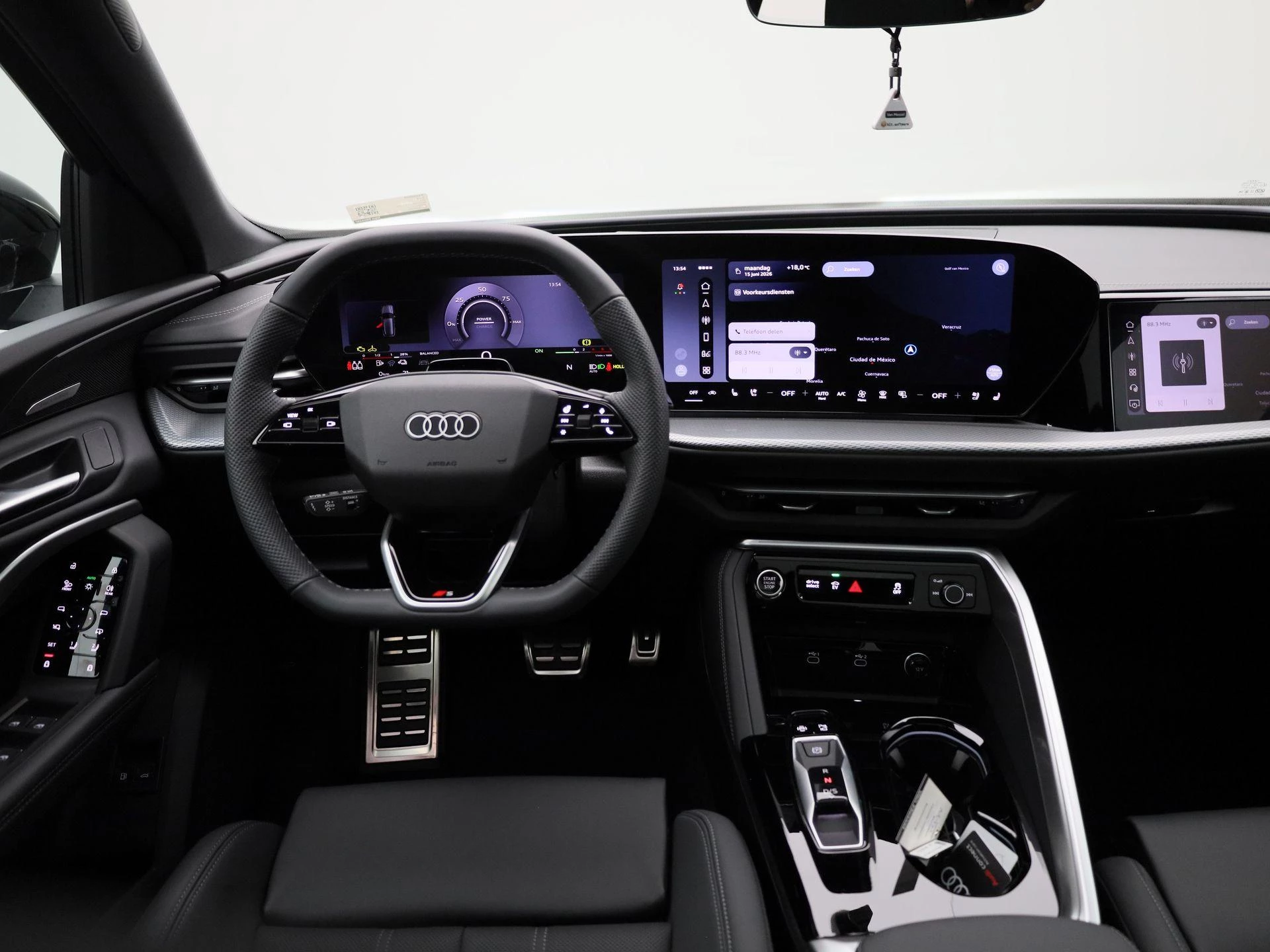 Audi Q5 2.0 TFSI e-hybrid quattro S edition Competition