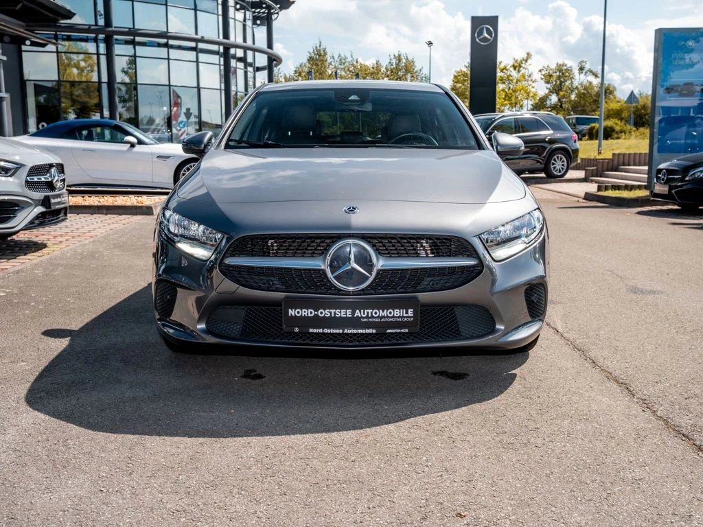 Mercedes-Benz-A-Klasse 200-image-2