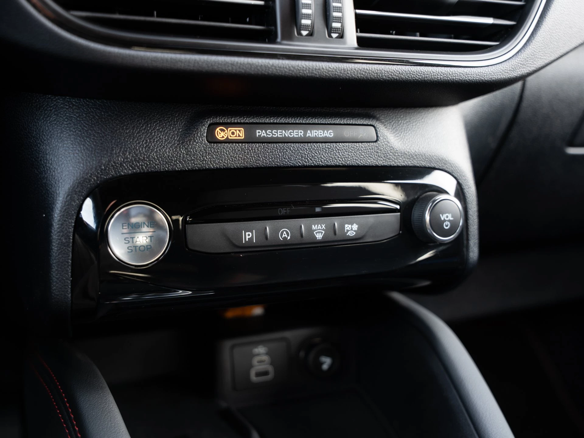Ford-Kuga-image-19