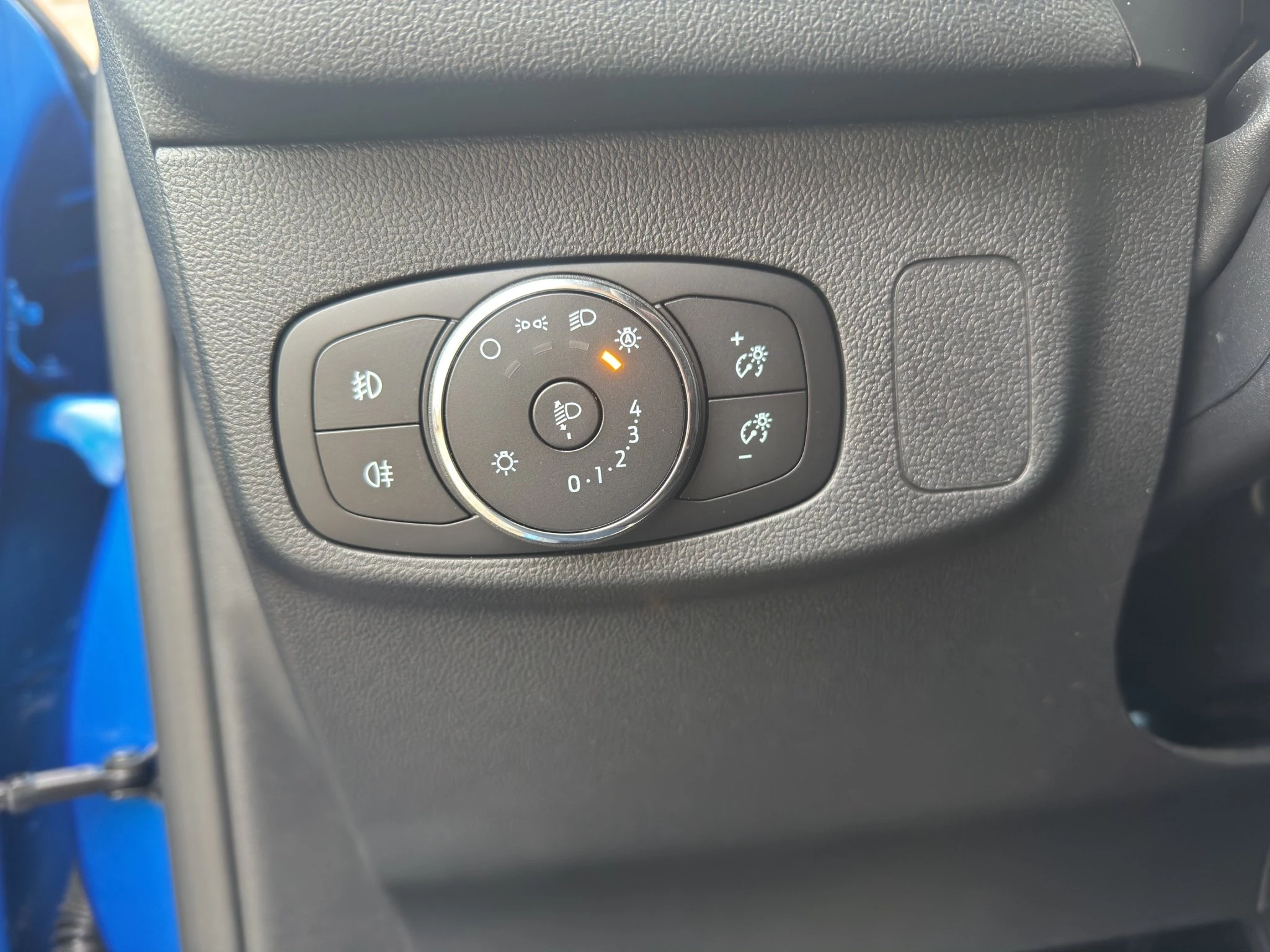 Ford Focus ST-Line X Turnier Aut. AHK Kamera LED WI-PKT