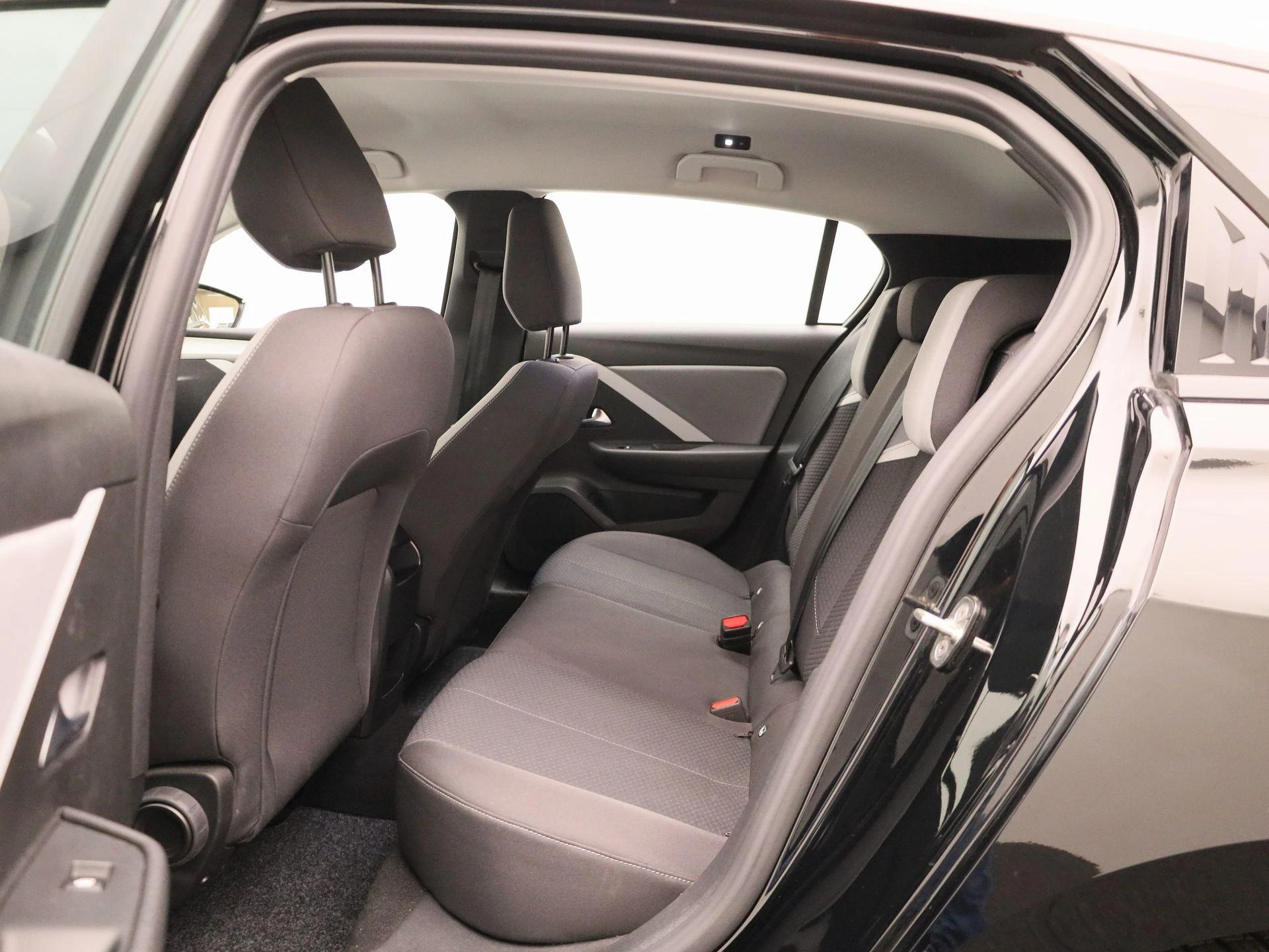 Opel-Astra-image-9