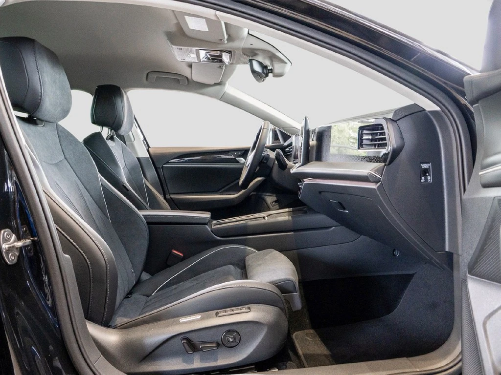 Volkswagen-Passat-image-6