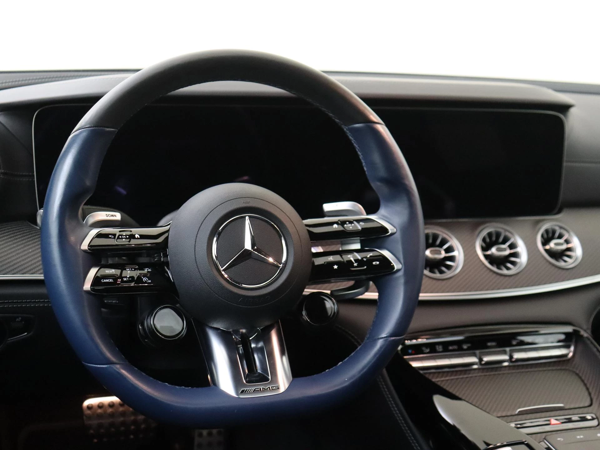 Mercedes-AMG-GT-image-14
