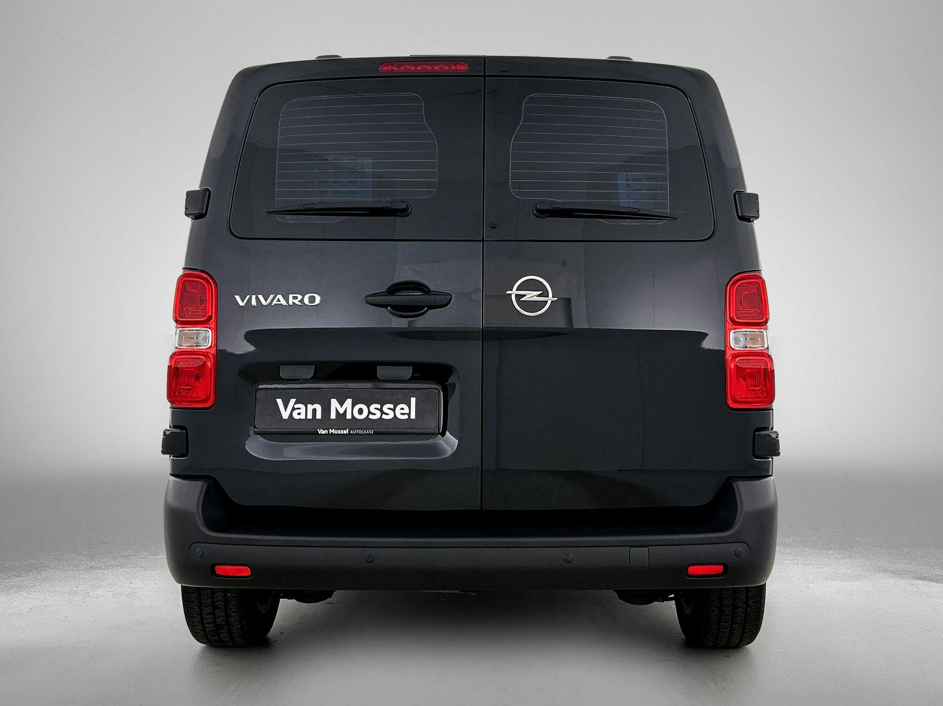 Opel-Vivaro-image-2