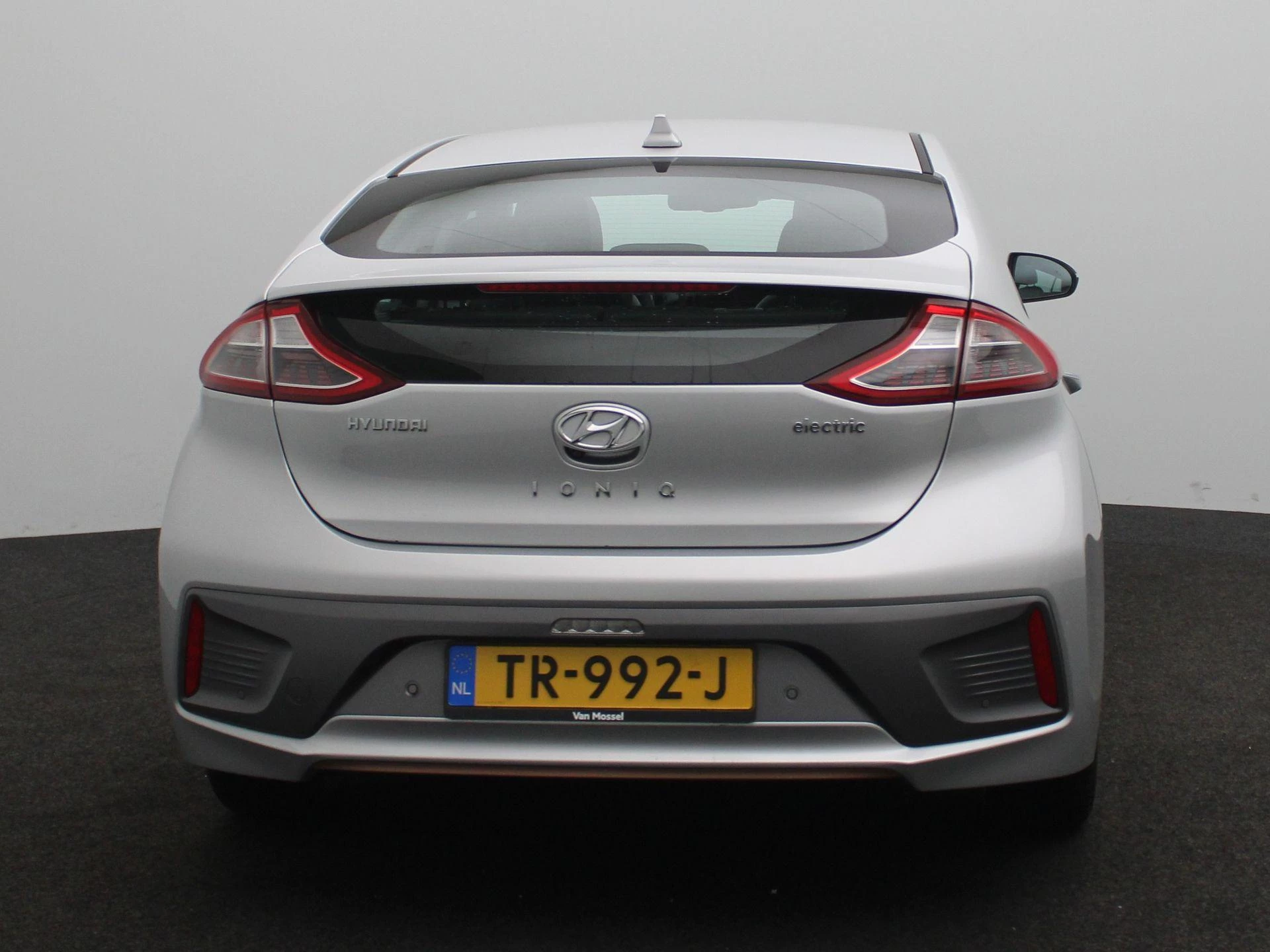 Hyundai-IONIQ-image-5