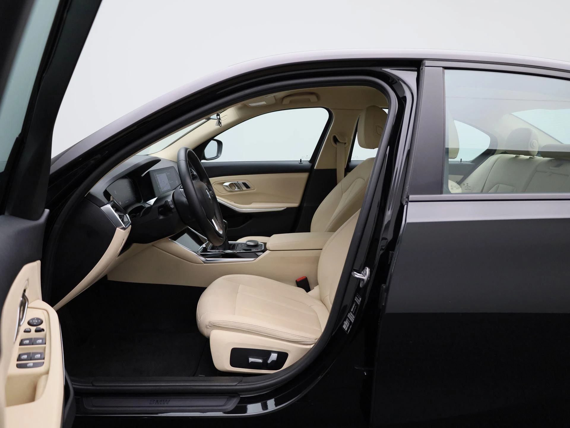 BMW-3 Serie-image-9