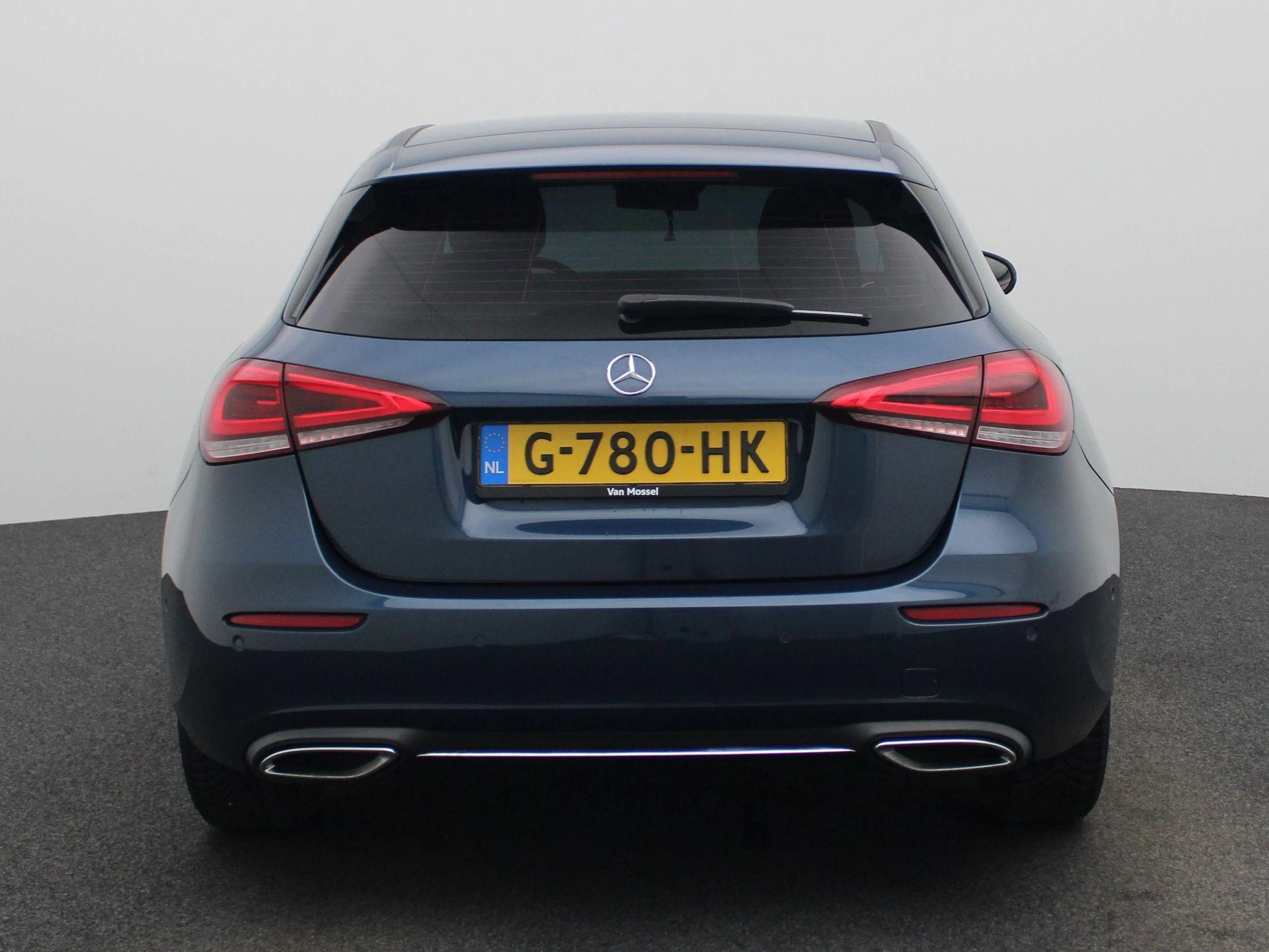 Mercedes-Benz-A-Klasse-image-4