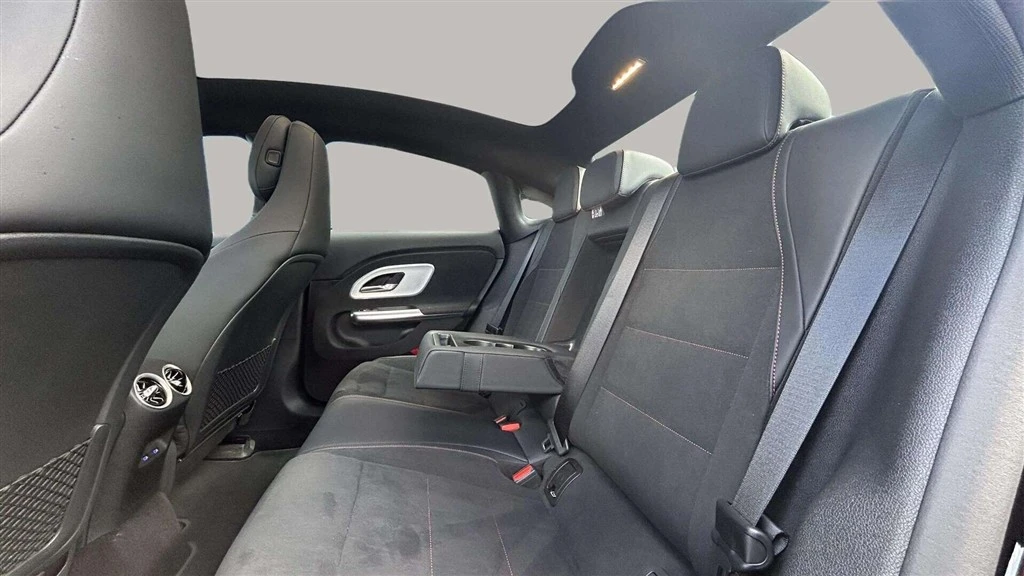 Mercedes-Benz-CLA-image-19
