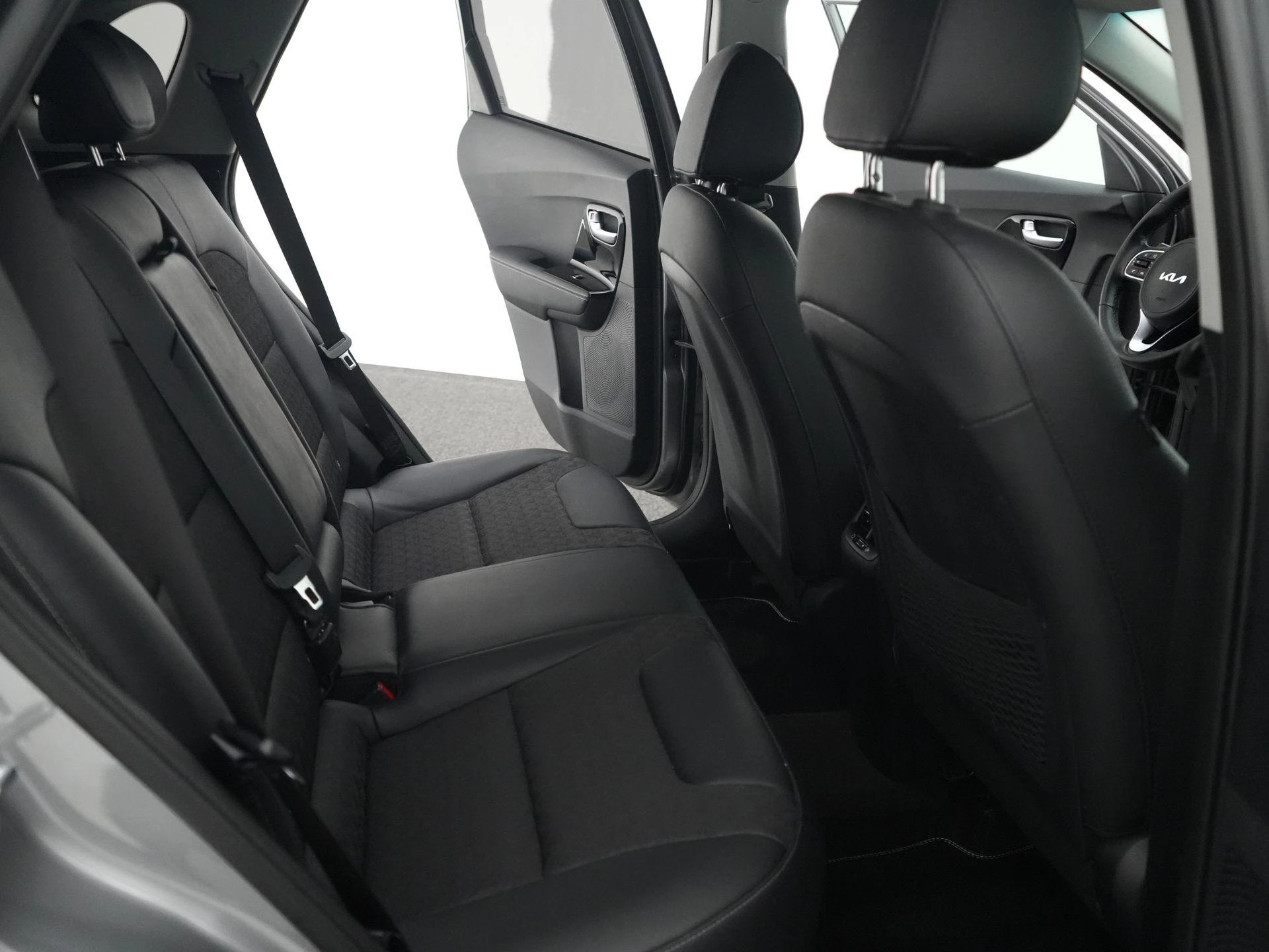 Kia-Niro-image-31