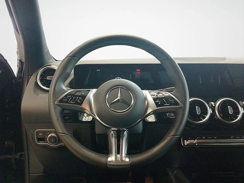 Mercedes-Benz GLA 200 d PROGRESSIVE AHK MBUX SHZ KLIMA LED ProgressiveH247 GLA 200 d PROGRESSIVE AHK MBUX SHZ KLIMA LED Progressive