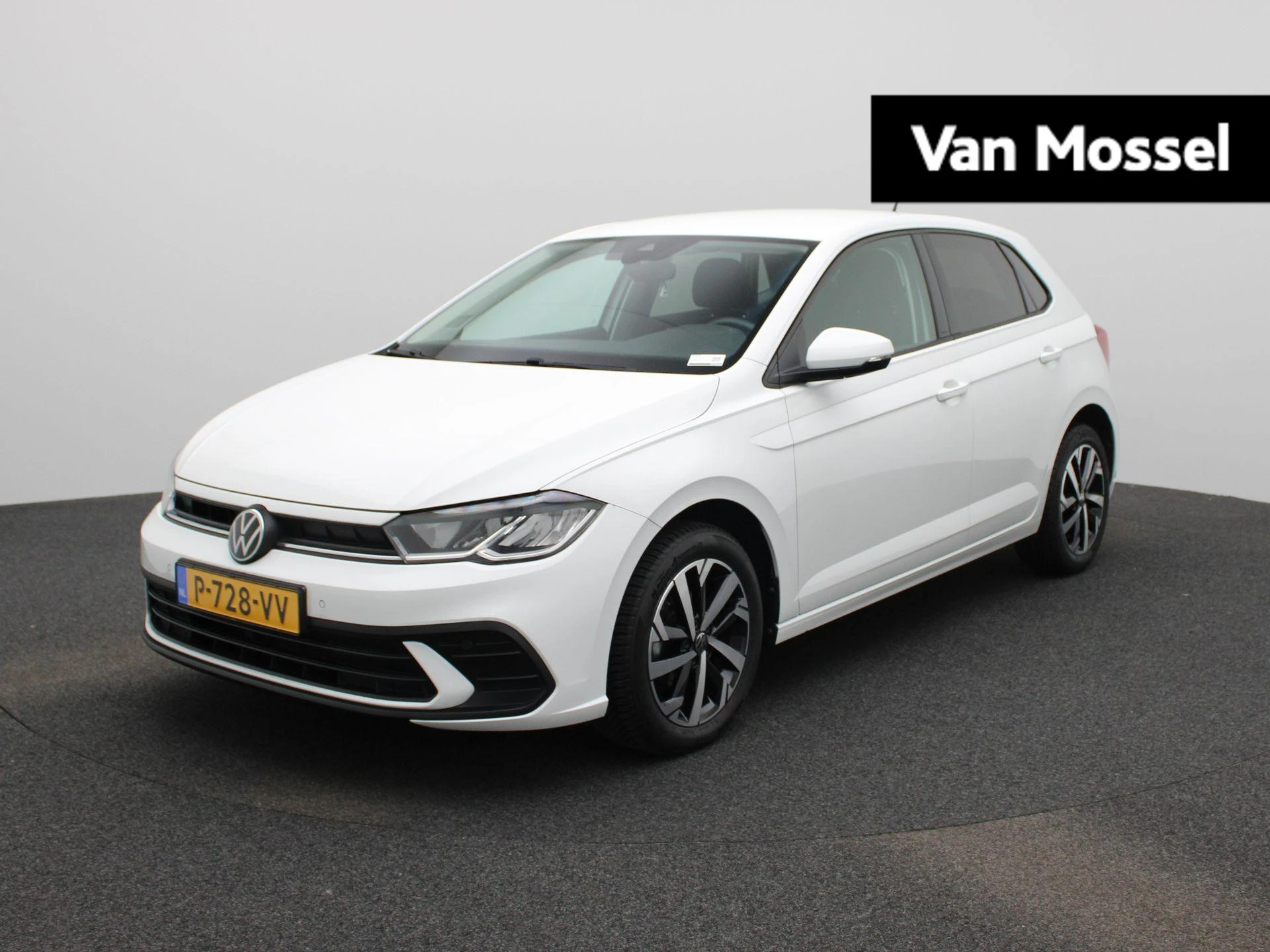 Volkswagen-Polo-image-0