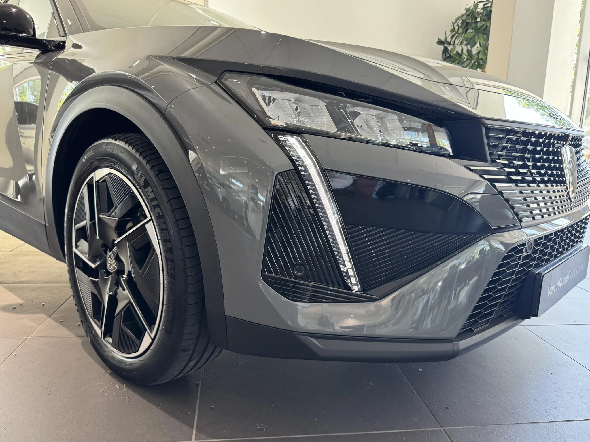 Peugeot-408-image-20