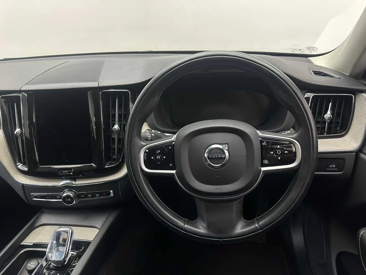 Volvo-XC60-image-6