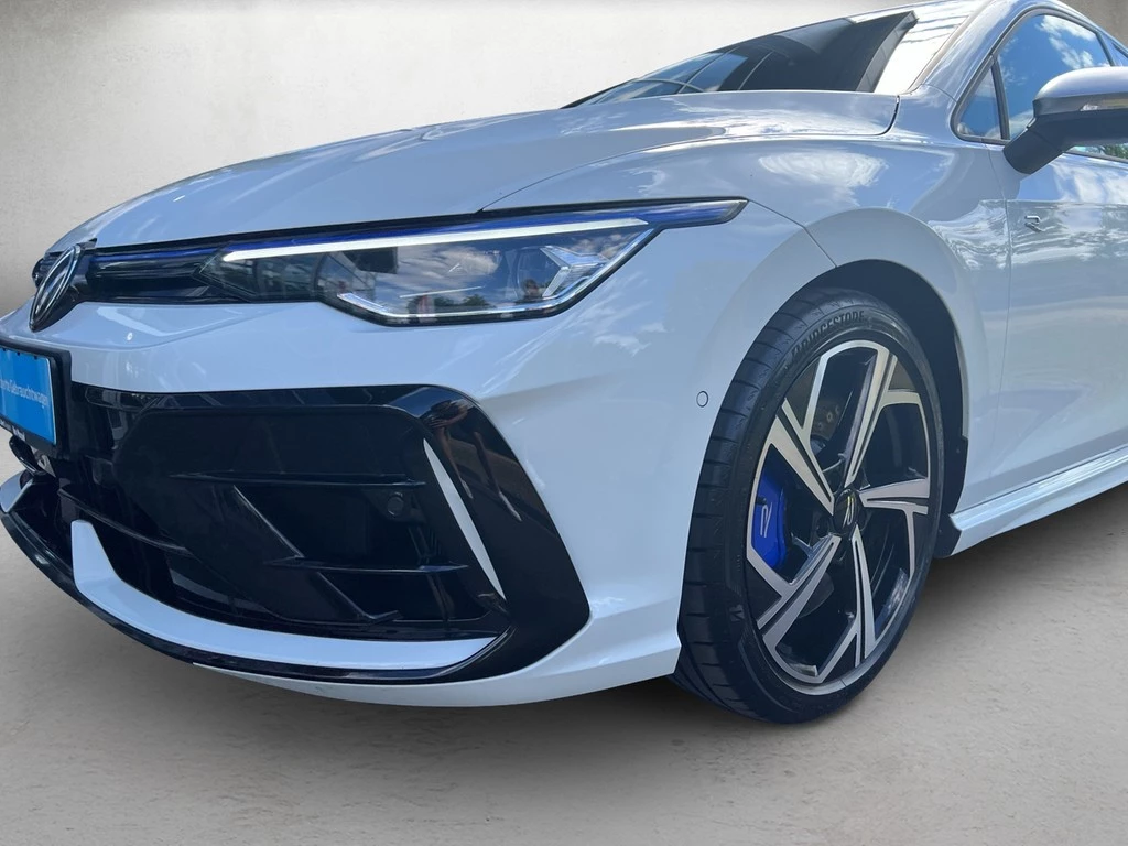 Volkswagen Golf VIII Lim. 2.0 TSI 4Motion DSG R *360°*
