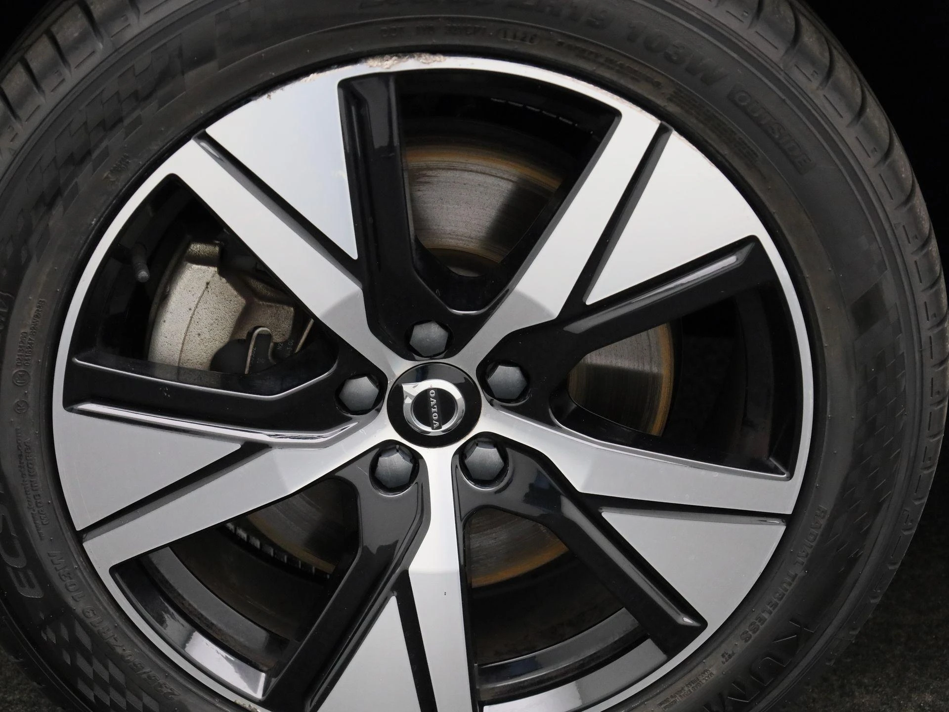 Volvo-XC40-image-15
