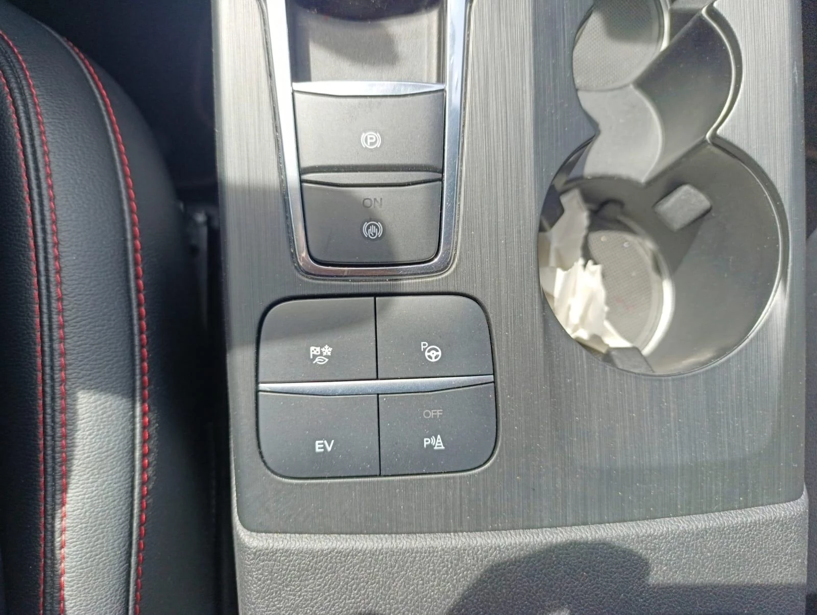 Ford-Kuga-image-14