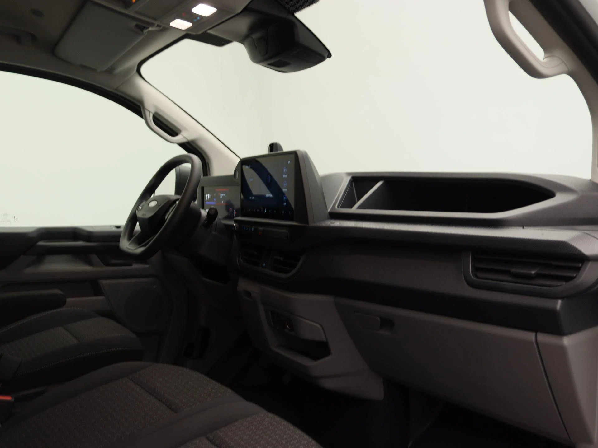 Ford-E-Transit Custom-image-19