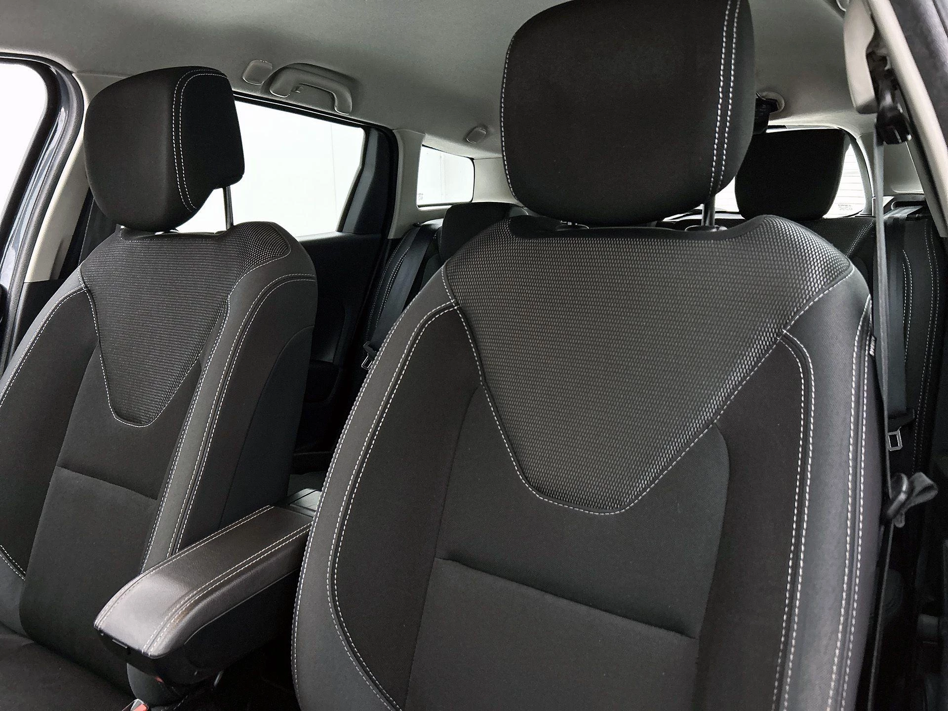 Renault-Clio-image-10