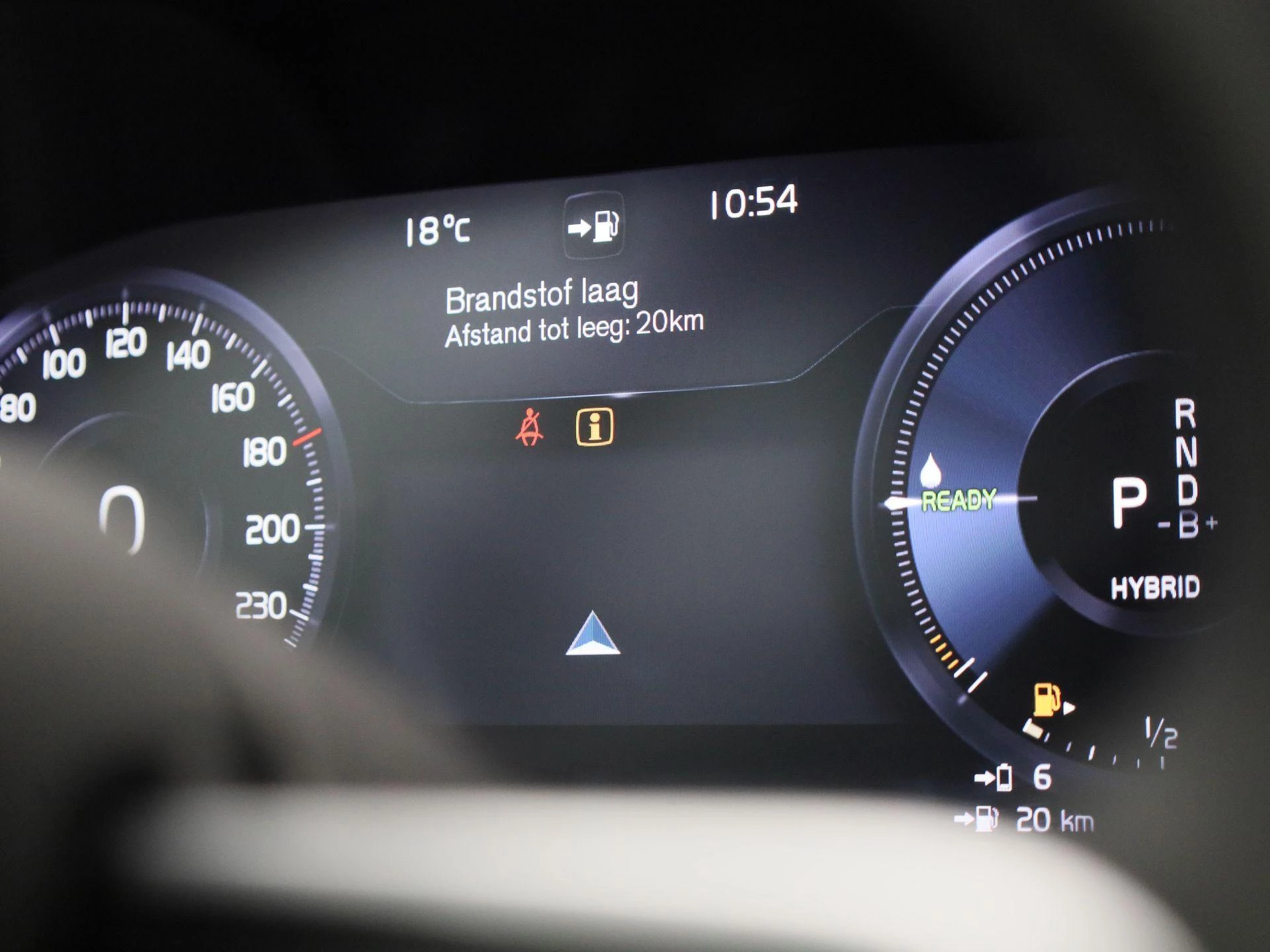 Volvo-XC40-image-25