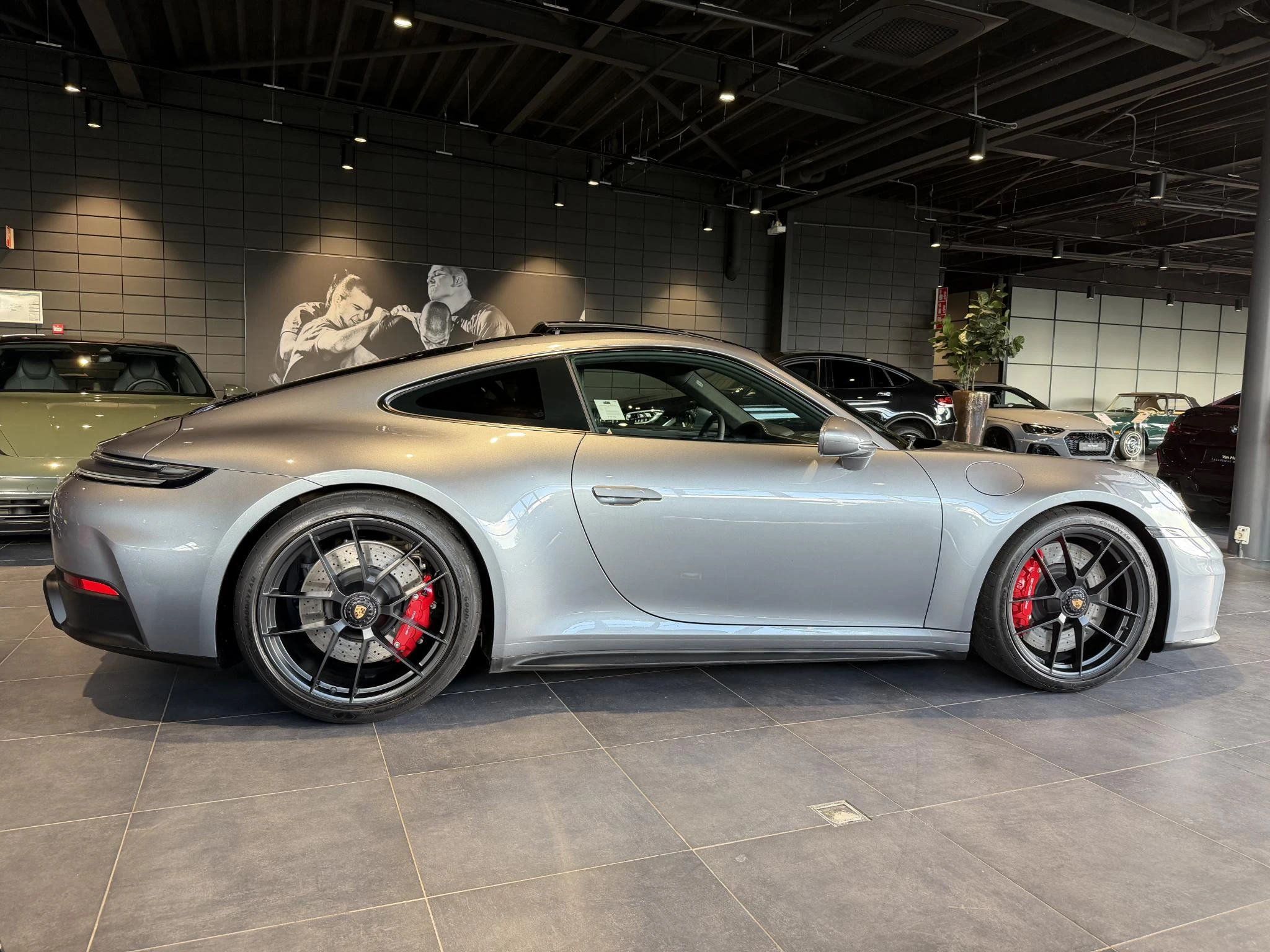 Porsche-911-image-11
