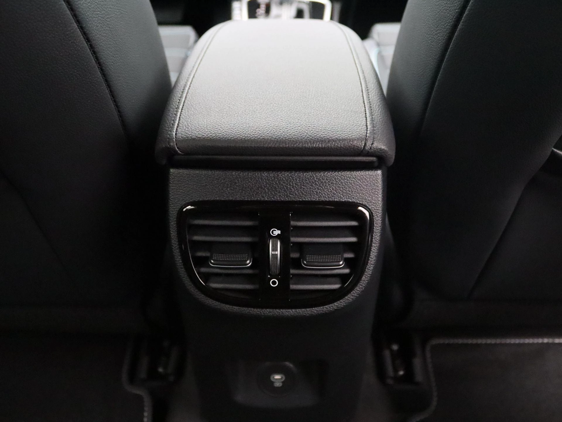 Kia-Ceed Sportswagon-image-31