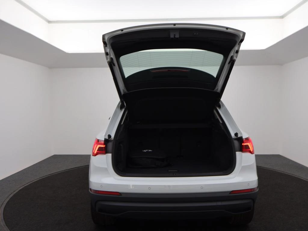 Audi Q3 PHEV Attraction PHEV 45TFSIe *AUTOMAAT*ACC*PDC*VIRTUAL COCKPIT*LANE ASSIST*...*