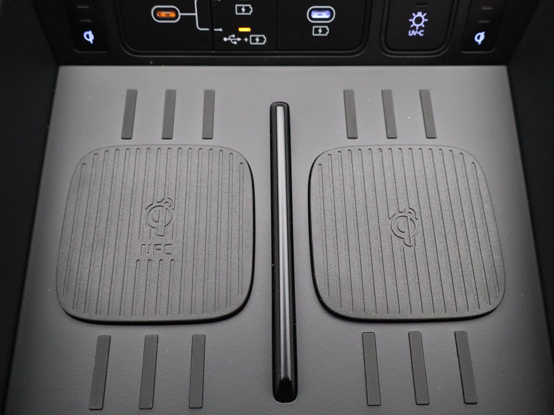 Hyundai-Santa Fe-image-19
