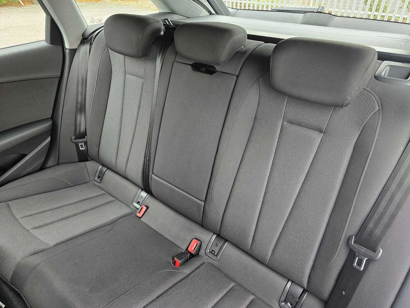 Audi-A4-image-43